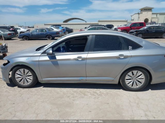 3VWN57BU4LM046123 Volkswagen Jetta 1.4t R-line/1.4t S