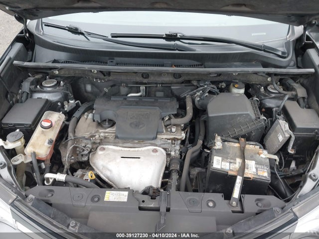 Toyota RAV4 LE 2016 JTMBFREV6GJ086774 Image 10