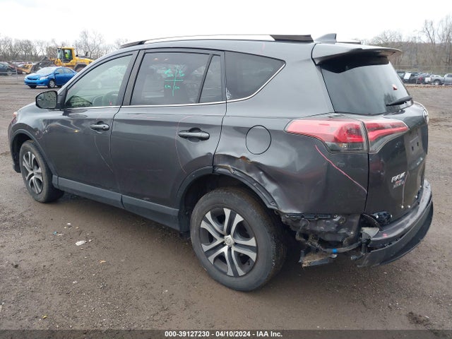 Toyota RAV4 LE 2016 JTMBFREV6GJ086774 Image 3