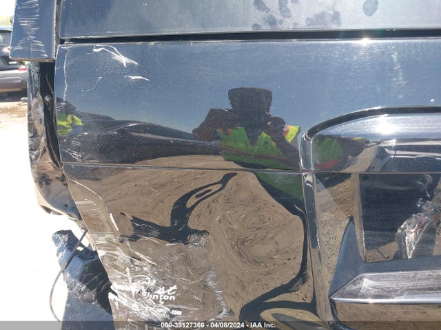 Chevrolet Suburban Lt 2019 1GNSCHKC6KR332441 Image 19