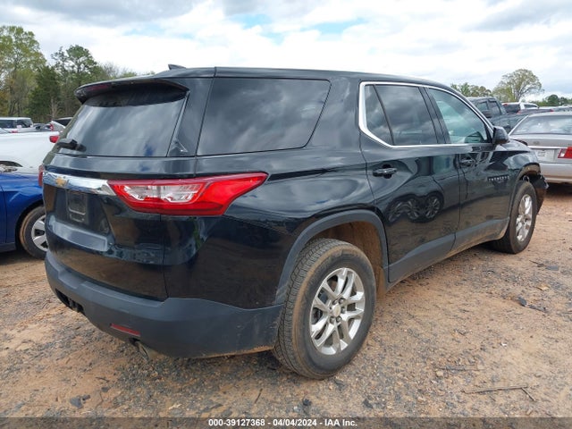 Chevrolet Traverse Ls 2018 1GNERFKW0JJ212514 Image 4