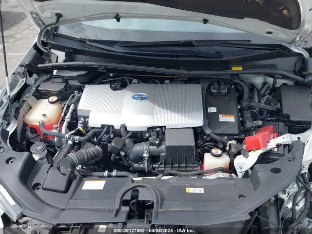 Toyota Prius Three Touring 2018 JTDKARFU8J3064193 Image 10