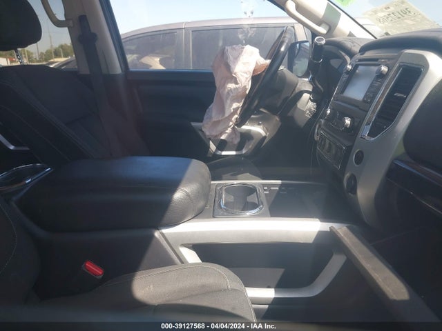 Nissan TITAN SV 2017 1N6AA1E63HN562815 Image 5