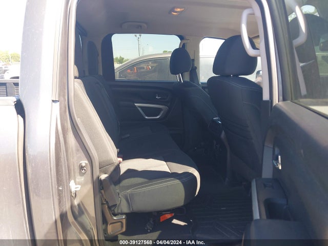 Nissan TITAN SV 2017 1N6AA1E63HN562815 Image 8