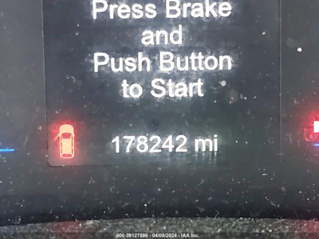 2C4RC1DG2HR660358 Chrysler Pacifica Touring