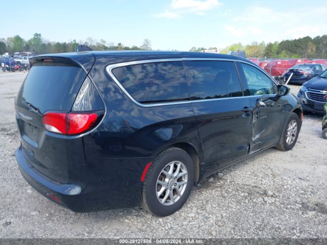 2C4RC1DG2HR660358 Chrysler Pacifica Touring