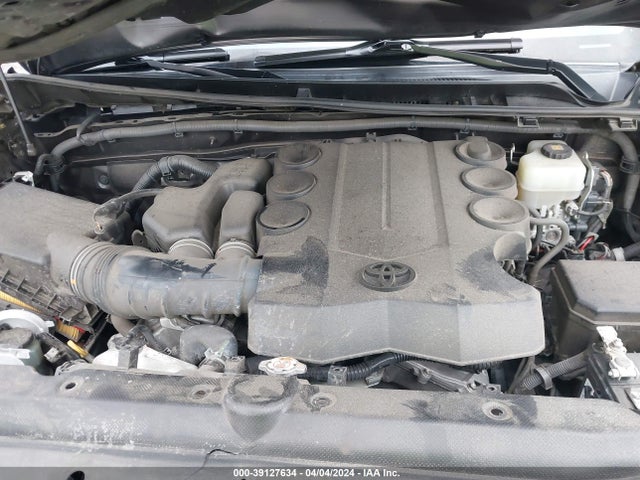 Toyota 4RUNNER SR5 2018 JTEBU5JR0J5583418 Image 10
