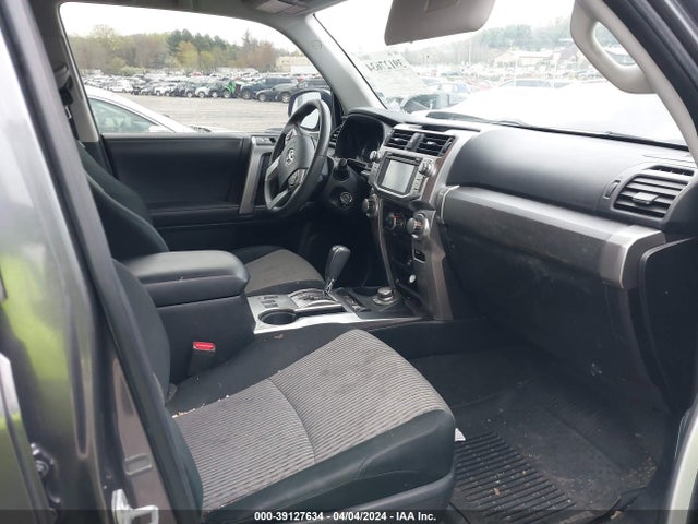 Toyota 4RUNNER SR5 2018 JTEBU5JR0J5583418 Image 5