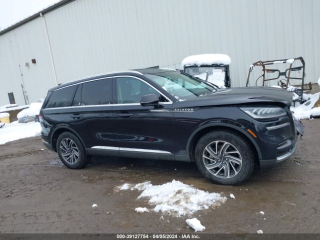 5LM5J0XC0NGL06772 Lincoln Aviator Livery