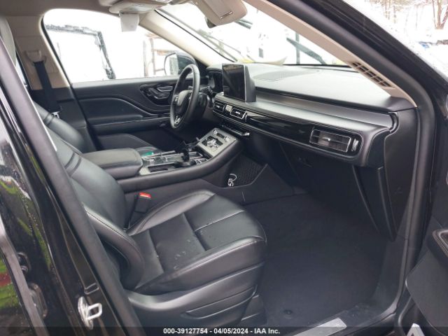 5LM5J0XC0NGL06772 Lincoln Aviator Livery