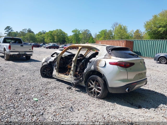 ZASFAKPN2J7B83552 Alfa Romeo Stelvio Sport Awd