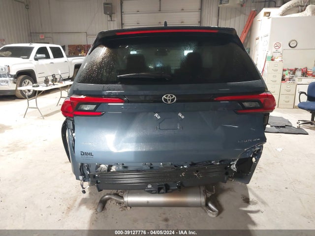 Toyota Grand Highlander Limited 2024 5TDAAAB59RS011556 Image 17