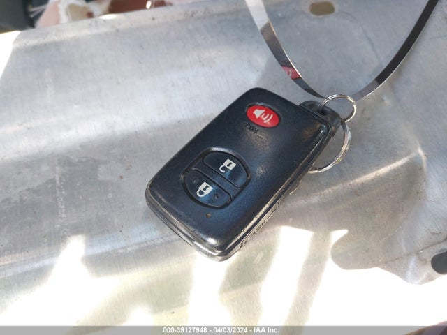 Toyota Prius Two 2014 JTDKN3DU1E1742434 Image 11