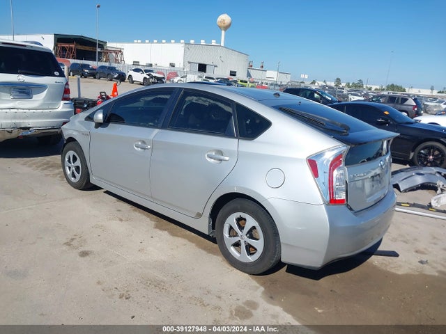 Toyota Prius Two 2014 JTDKN3DU1E1742434 Image 3