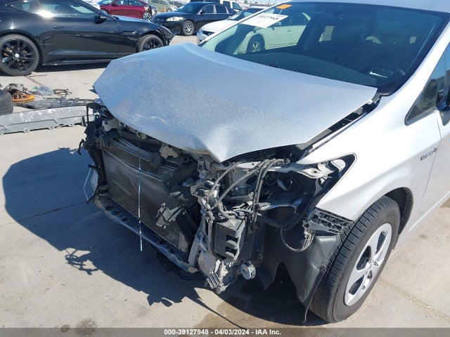 Toyota Prius Two 2014 JTDKN3DU1E1742434 Image 6