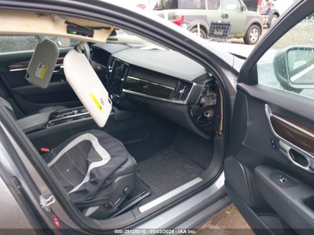 LVY992MK1JP035846 Volvo S90 T6 Momentum