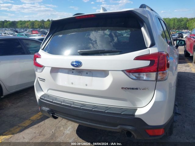 JF2SKASC8KH475286 Subaru Forester Limited