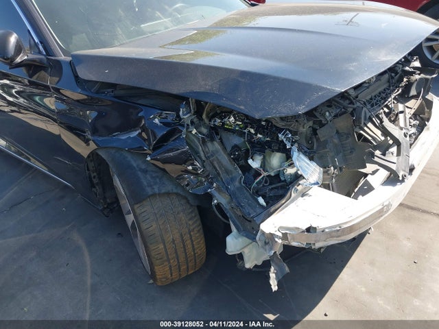 Honda Accord Touring 2020 1HGCV2F9XLA005741 Image 18
