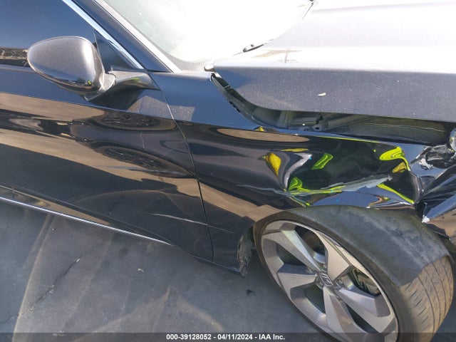Honda Accord Touring 2020 1HGCV2F9XLA005741 Image 19