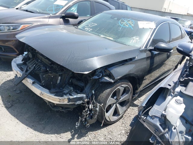 Honda Accord Touring 2020 1HGCV2F9XLA005741 Image 2