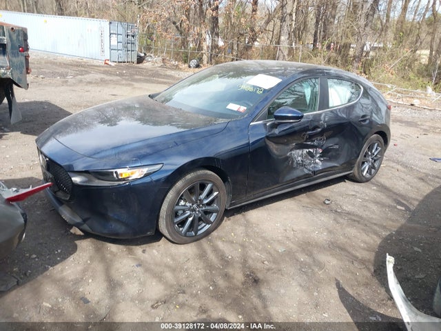 Mazda Mazda3 2.5 S Select 2023 JM1BPAKM9P1615869 Image 2