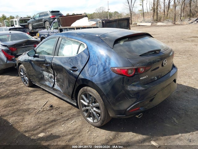 Mazda Mazda3 2.5 S Select 2023 JM1BPAKM9P1615869 Image 3
