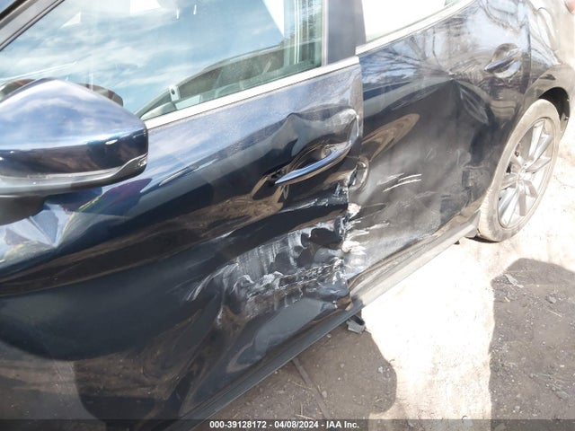 Mazda Mazda3 2.5 S Select 2023 JM1BPAKM9P1615869 Image 6