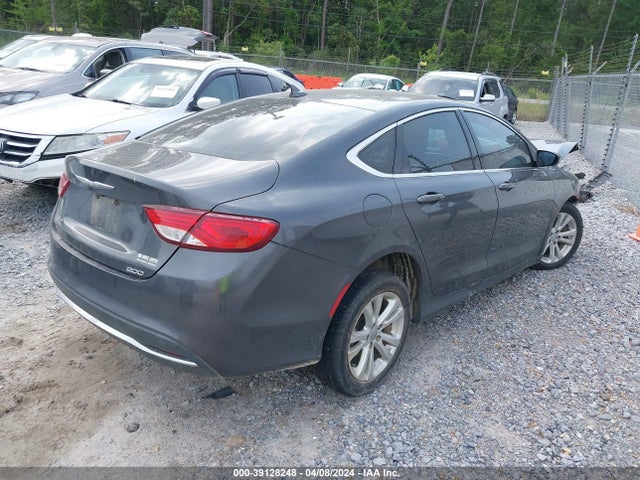 Chrysler 200 Limited 2015 1C3CCCABXFN697151 Image 4
