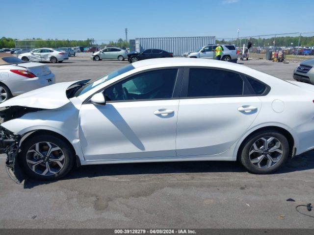 3KPF24AD6ME331191 KIA Forte Lxs