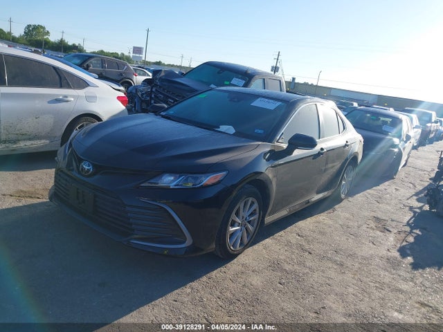 Toyota CAMRY LE 2022 4T1R11AK9NU670054 Image 2