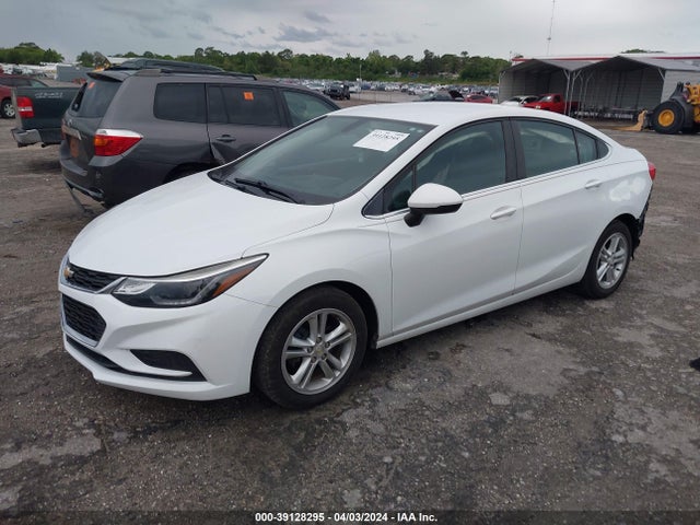 Chevrolet Cruze Lt Auto 2018 1G1BE5SM2J7114638 Image 2