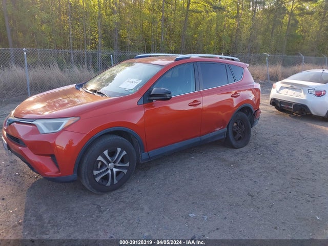 Toyota RAV4 LE 2016 2T3BFREV5GW415255 Image 2