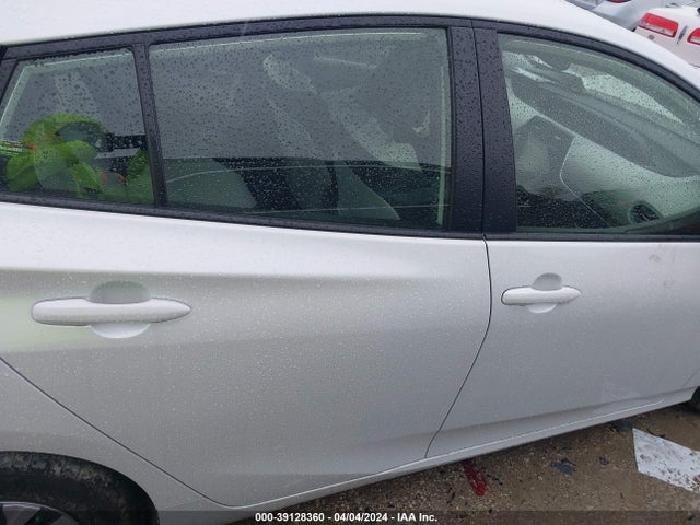 Toyota Prius Xle Awd-e 2021 JTDL9MFU7M3026927 Image 12