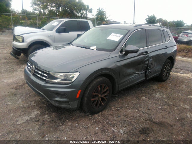 3VV3B7AX1KM046689 Volkswagen Tiguan 2.0t Se/2.0t Sel/2.0t Sel R-line/2.0t Sel R-line Black