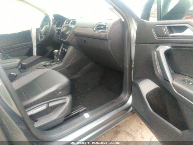 3VV3B7AX1KM046689 Volkswagen Tiguan 2.0t Se/2.0t Sel/2.0t Sel R-line/2.0t Sel R-line Black