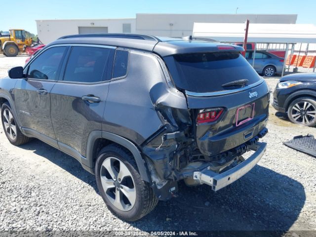 3C4NJCBB6JT233470 Jeep Compass Latitude Fwd