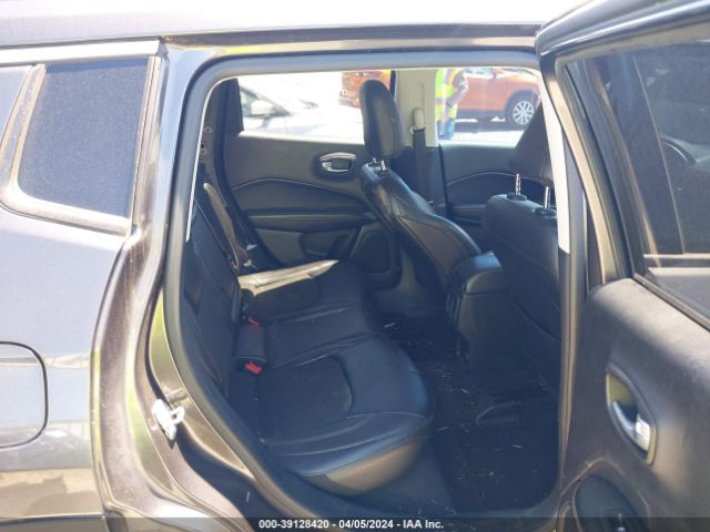 3C4NJCBB6JT233470 Jeep Compass Latitude Fwd