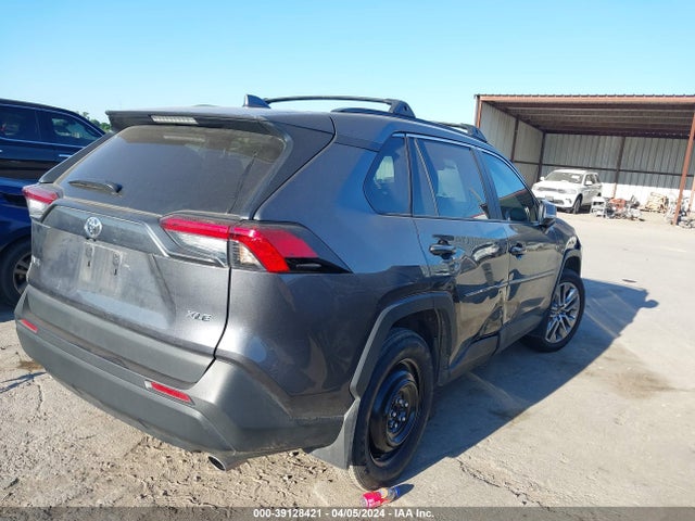 Toyota Rav4 Xle Premium 2022 2T3C1RFV8NC208052 Image 4
