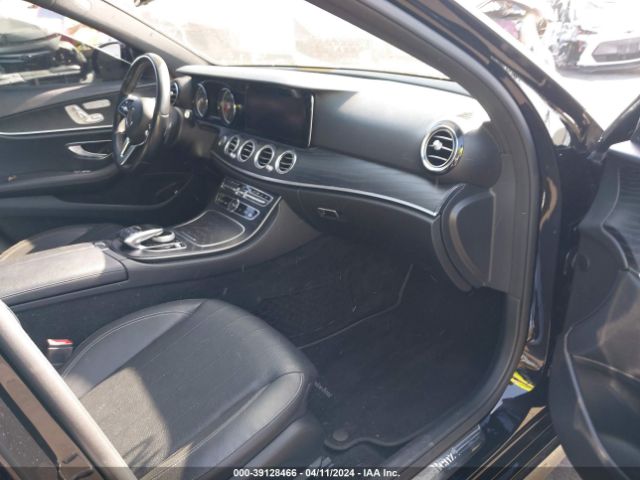 WDDZF4JB7KA514976 Mercedes-Benz E 300