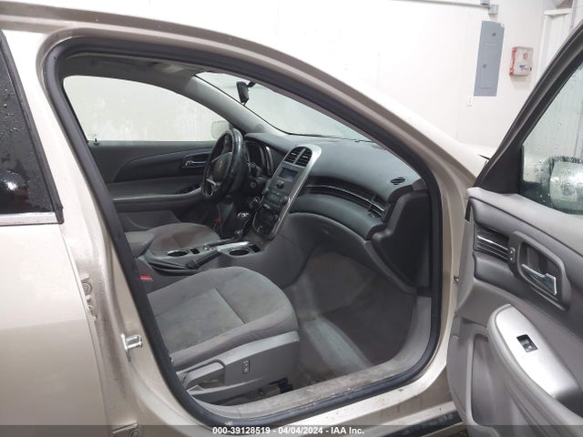 Chevrolet MALIBU LS 2015 1G11B5SL3FF125740 Image 5