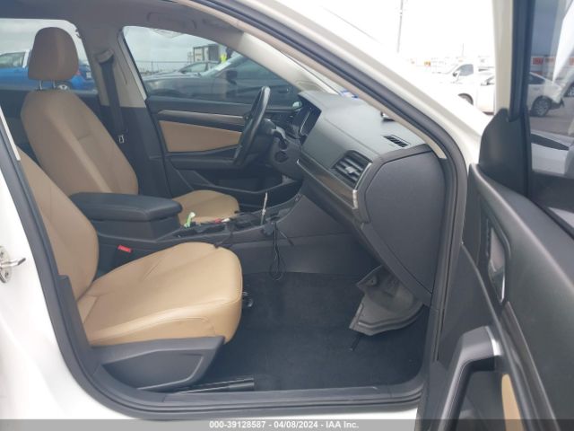 3VWE57BU2KM063954 Volkswagen Jetta 1.4t Sel