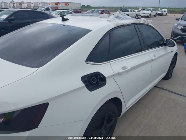 3VWE57BU2KM063954 Volkswagen Jetta 1.4t Sel