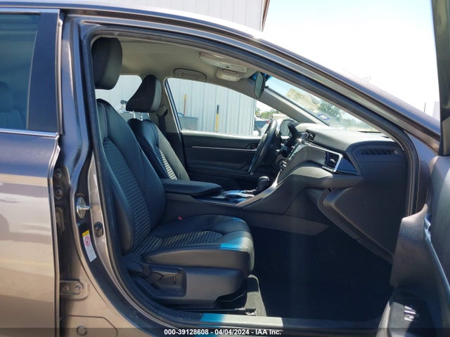 Toyota CAMRY SE 2018 4T1B11HK0JU559068 Image 5