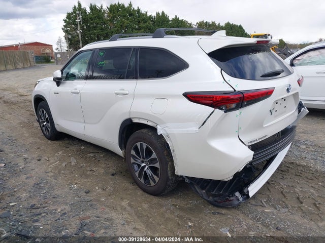 Toyota Highlander Hybrid Xle 2021 5TDGBRCHXMS059073 Image 3
