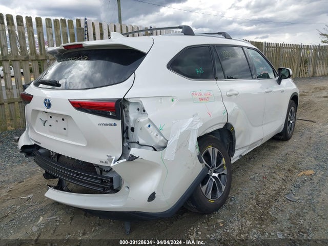 Toyota Highlander Hybrid Xle 2021 5TDGBRCHXMS059073 Image 4