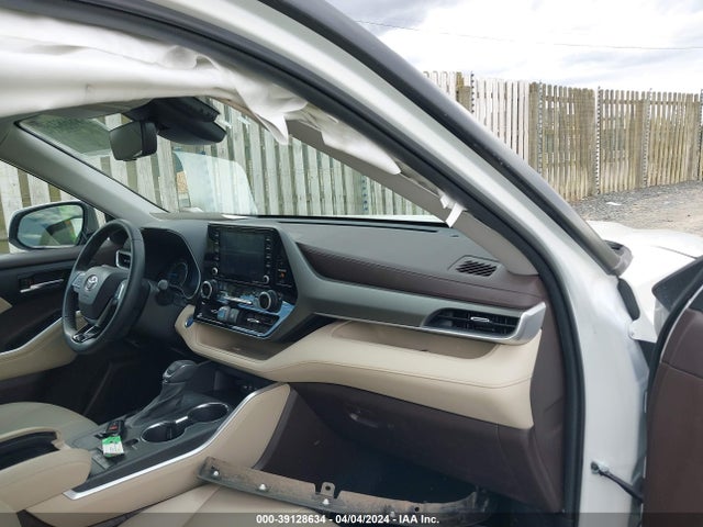 Toyota Highlander Hybrid Xle 2021 5TDGBRCHXMS059073 Image 5