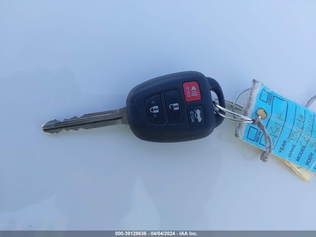 Toyota COROLLA LE 2015 5YFBURHE0FP287811 Image 11
