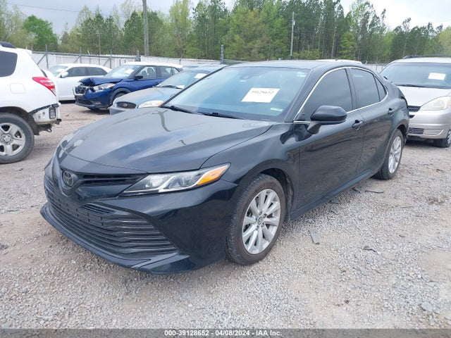 Toyota CAMRY LE 2020 4T1C11AK1LU878366 Image 2