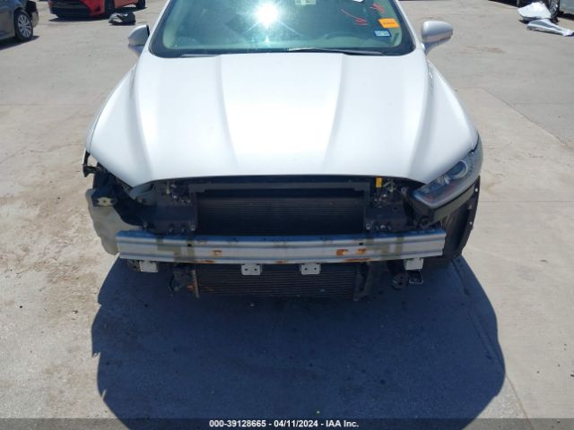 3FA6P0HD5GR201471 Ford FUSION SE