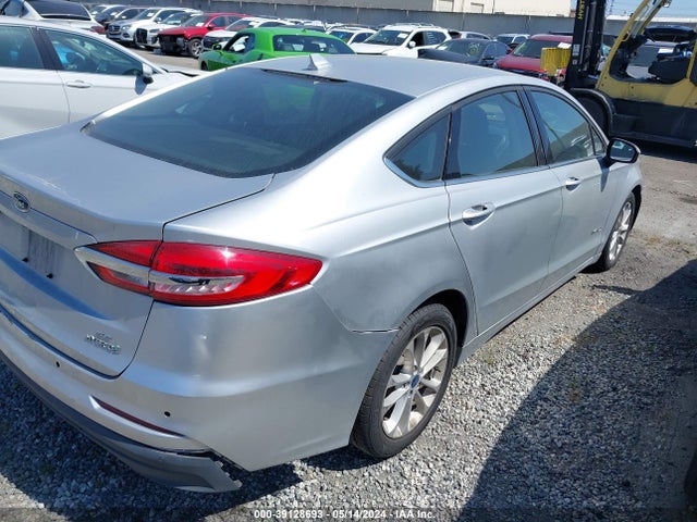 Ford Fusion Hybrid Se 2019 3FA6P0LU6KR261694 Image 4
